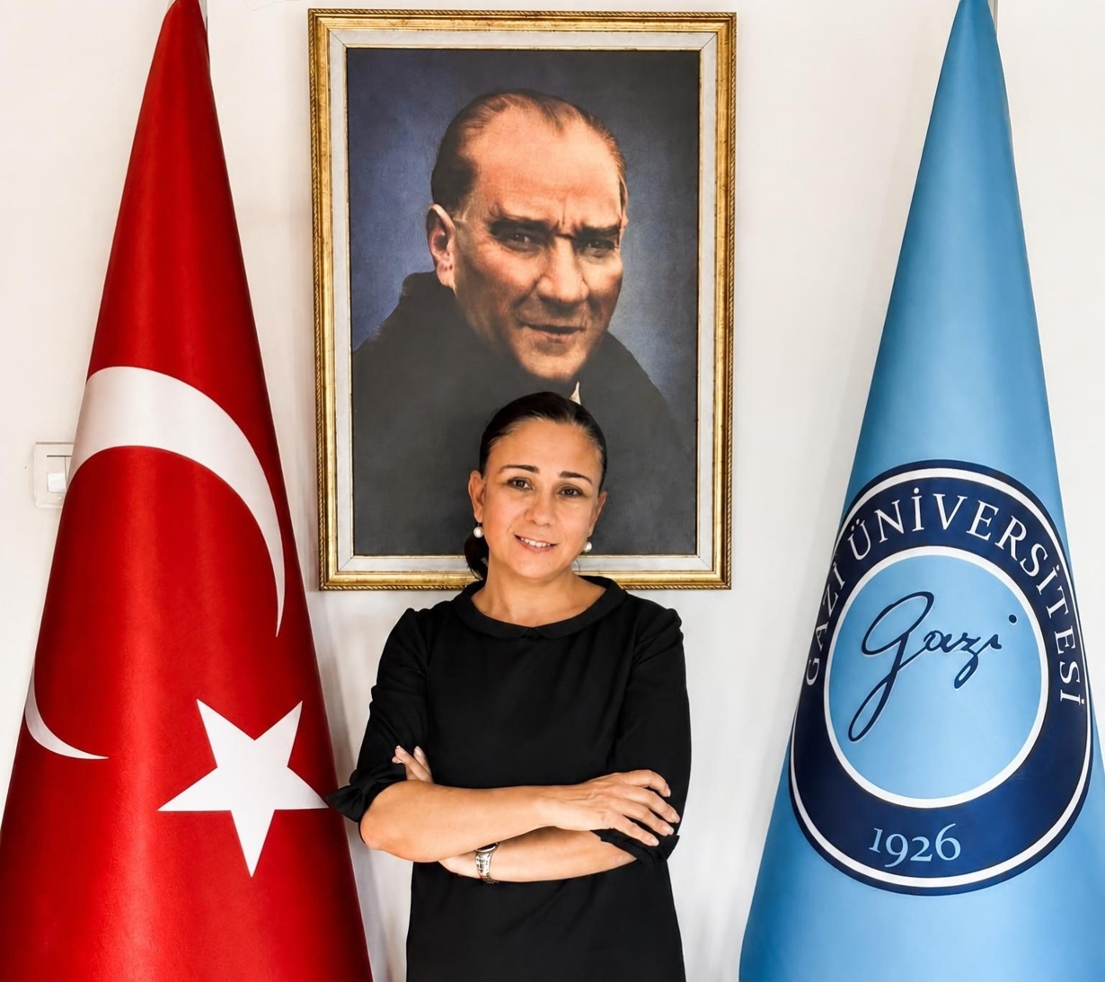  Eda PEKER