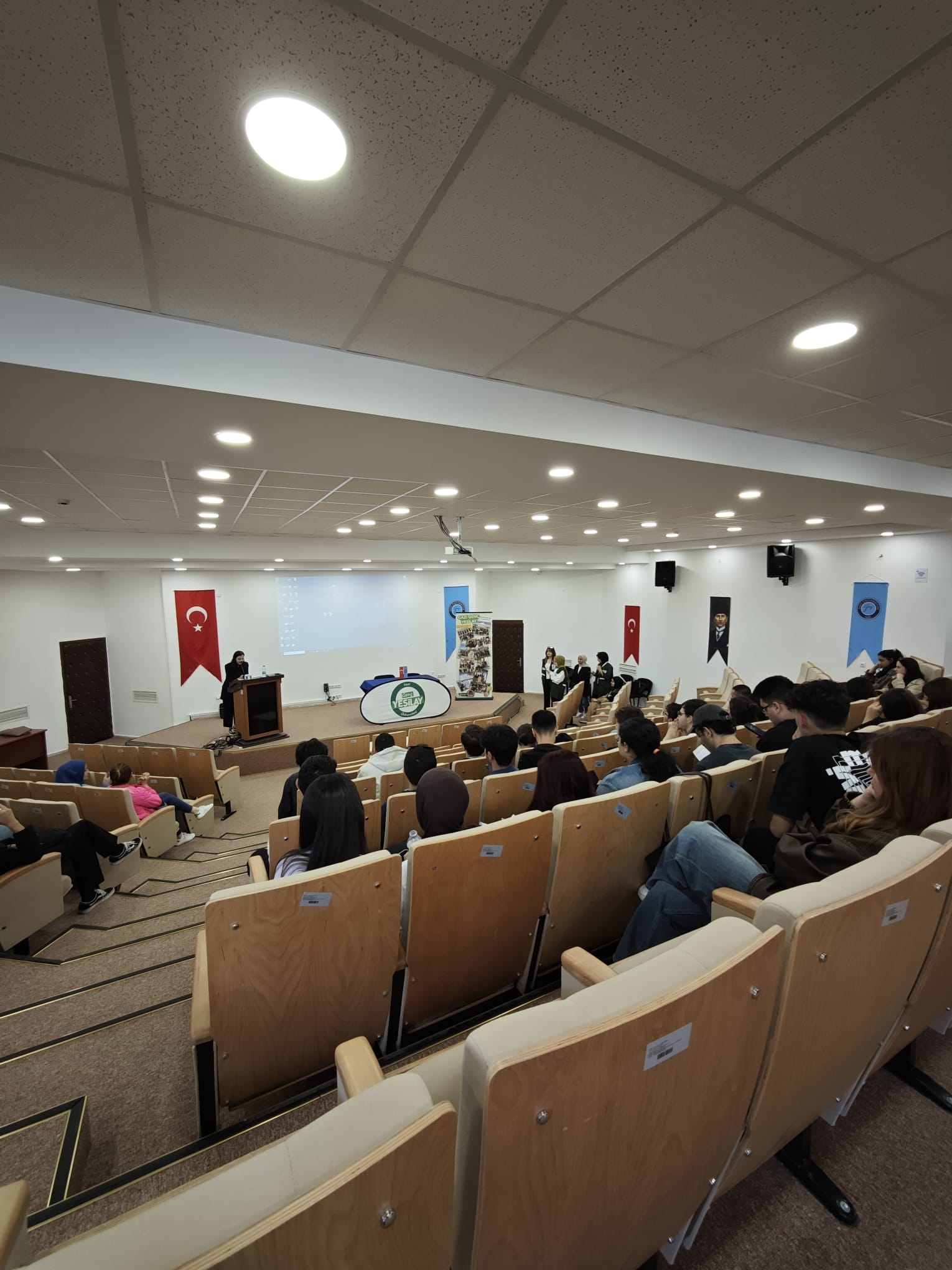 Teknoloji ve Tütün Bağımlılığı Seminerleri Gerçekleştirildi-1