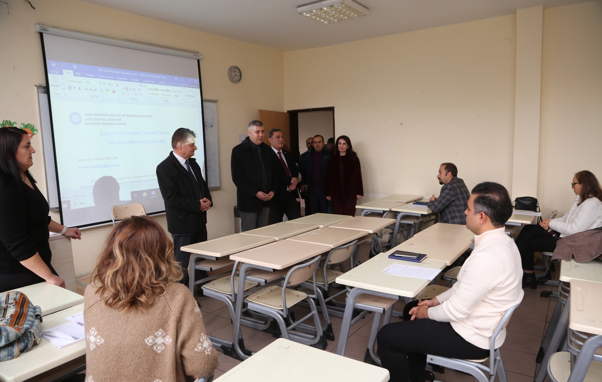 Akademik ve İdari Personele Yönelik Düzenlenen Genel İngilizce Kursları Başladı-1