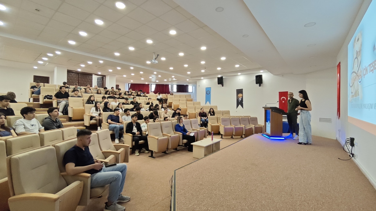 GAZİ ÜNİVERSİTESİ YABANCI DİLLER YÜKSEKOKULU’NDA “KEDİ & KÖPEKLERE YAKLAŞIM VE İLK YARDIM 2” SEMİNERİ GERÇEKLEŞTİRİLDİ-1