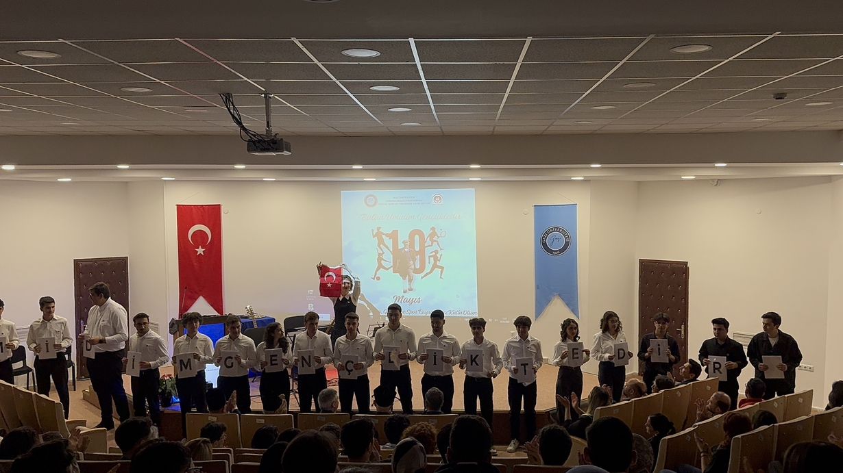Yüksekokulda 19 Mayıs Atatürk'ü Anma, Gençlik ve Spor Bayramı Çok Sayıda Etkinlikle Kutlandı-1