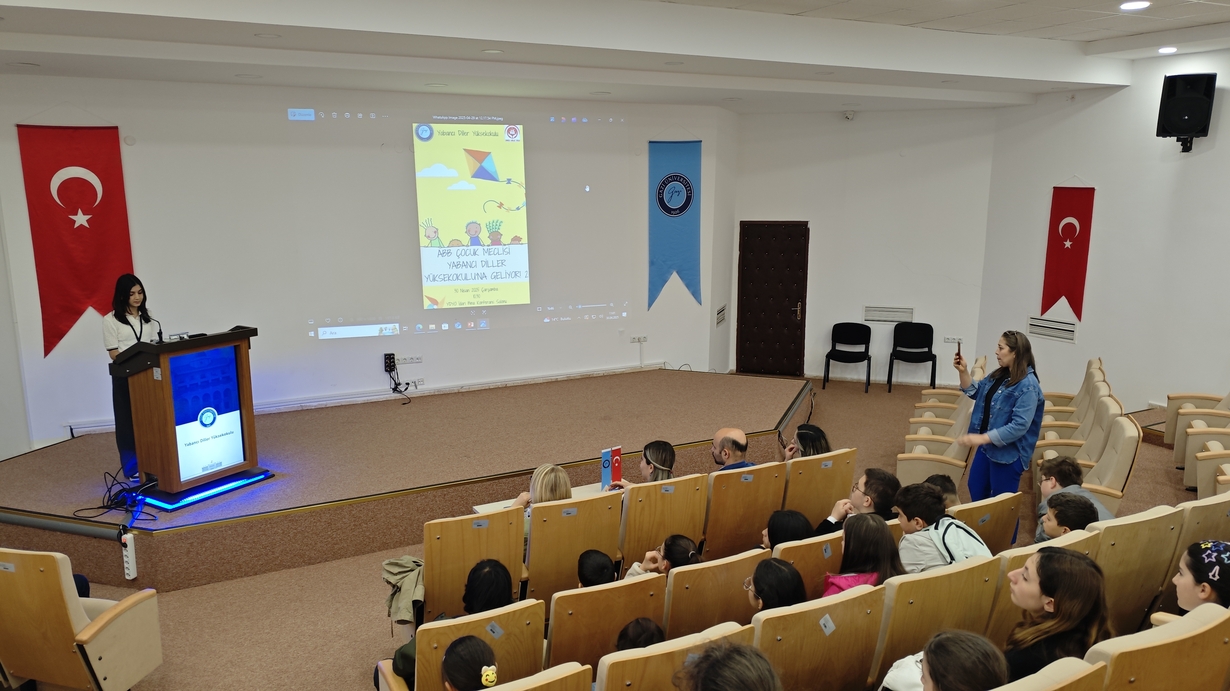 ABB Çocuk Meclisi Yeniden Gazi Üniversitesi Yabancı Diller Yüksekokulunda!-1