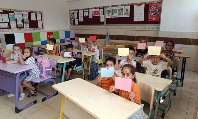 Yabancı Diller Yüksekokulundan Deprem Deneyimi Olan Öğrencilere Moral Dolu Mektuplar