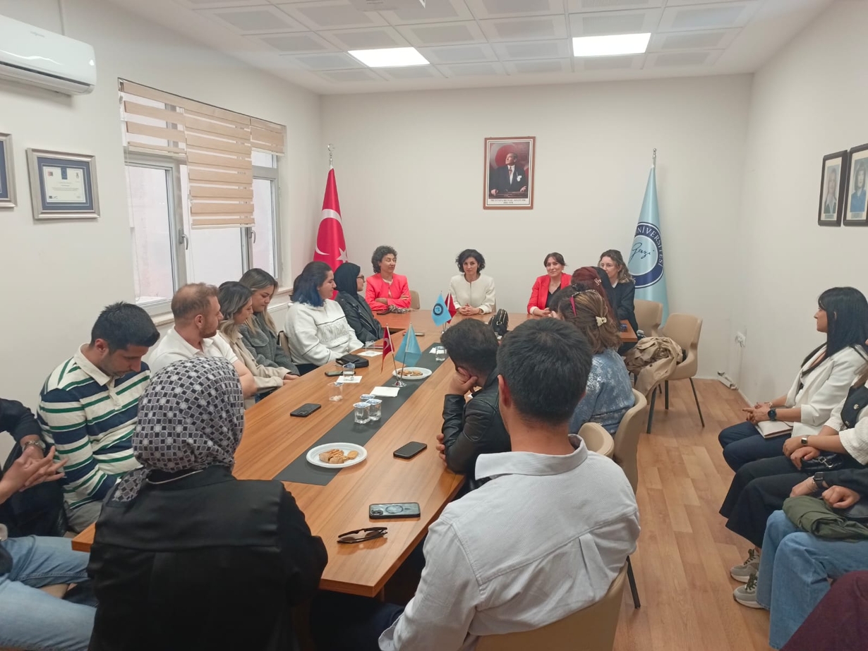 Gazi Üniversitesi Hemşirelik Fakültesinde Mezun Buluşması Gerçekleştirildi-1