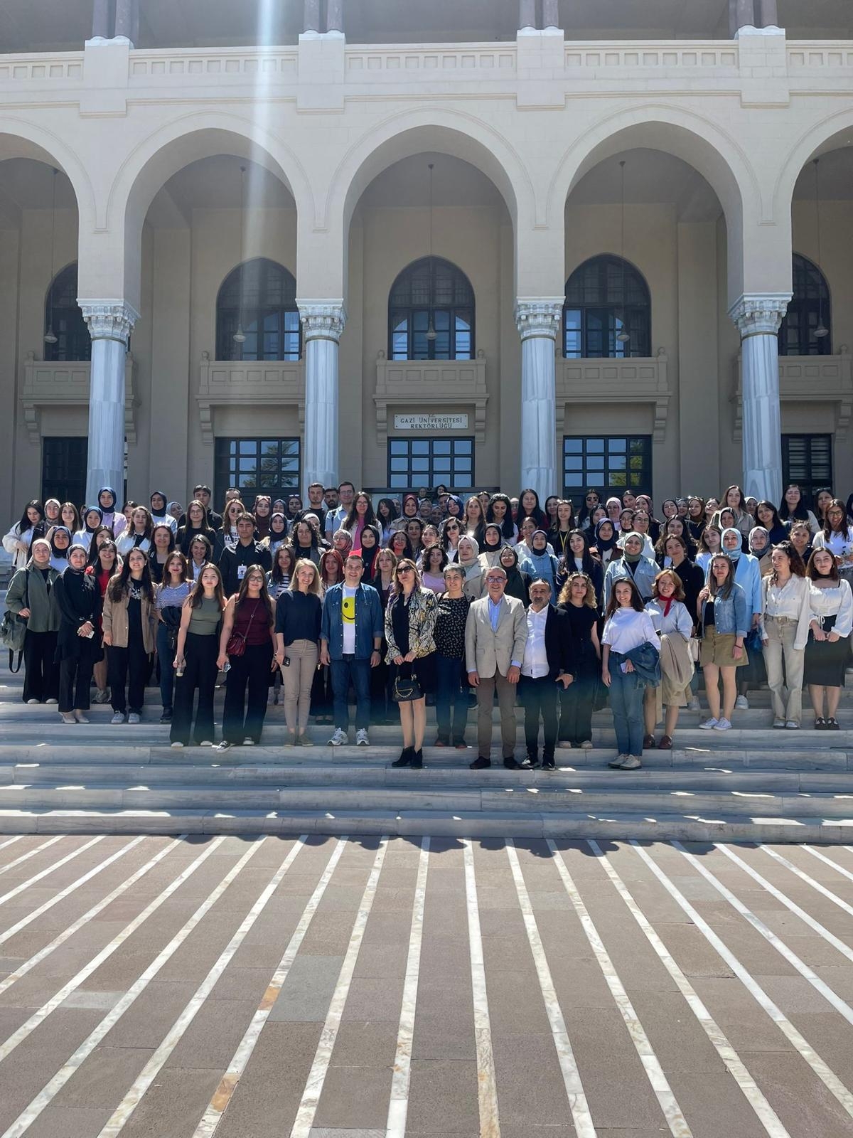 Gazi Üniversitesi’nde “Eğitimde Etkileşimin Gücü: Drama” Semineri Gerçekleştirildi.-1