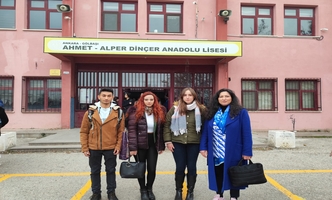 Gazi Üniversitesi Sağlık Hizmetleri Meslek yüksekokulu Tıbbi Görüntüleme Teknikleri Programı 1. Sınıf öğrencileri  "Kadına değil şiddete el kaldır " isimli farkındalık eğitim projesi düzenledi.