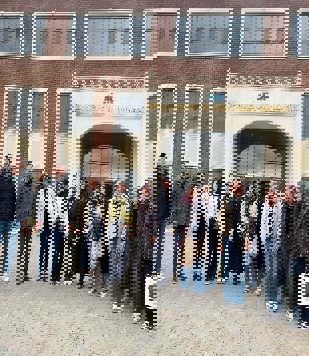 “Gördüm, Hatırladım, Anlattım” Sosyal Sorumluluk Projesi Kapsamında Huzurevi Ziyareti Gerçekleştirildi-3