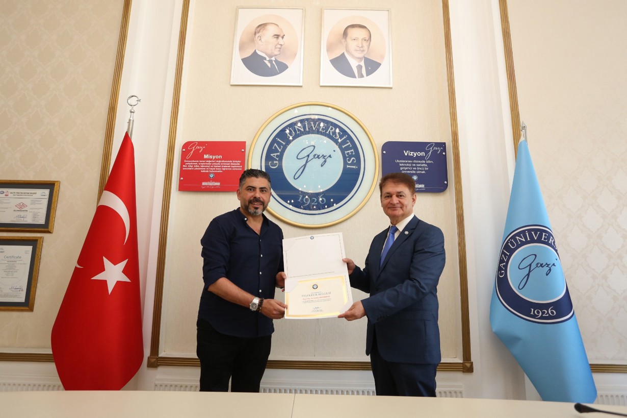 Sosyal Sorumluluk Projelerini Tamamlayan Hocalarımıza Teşekkür Belgesi Takdim Edildi-3