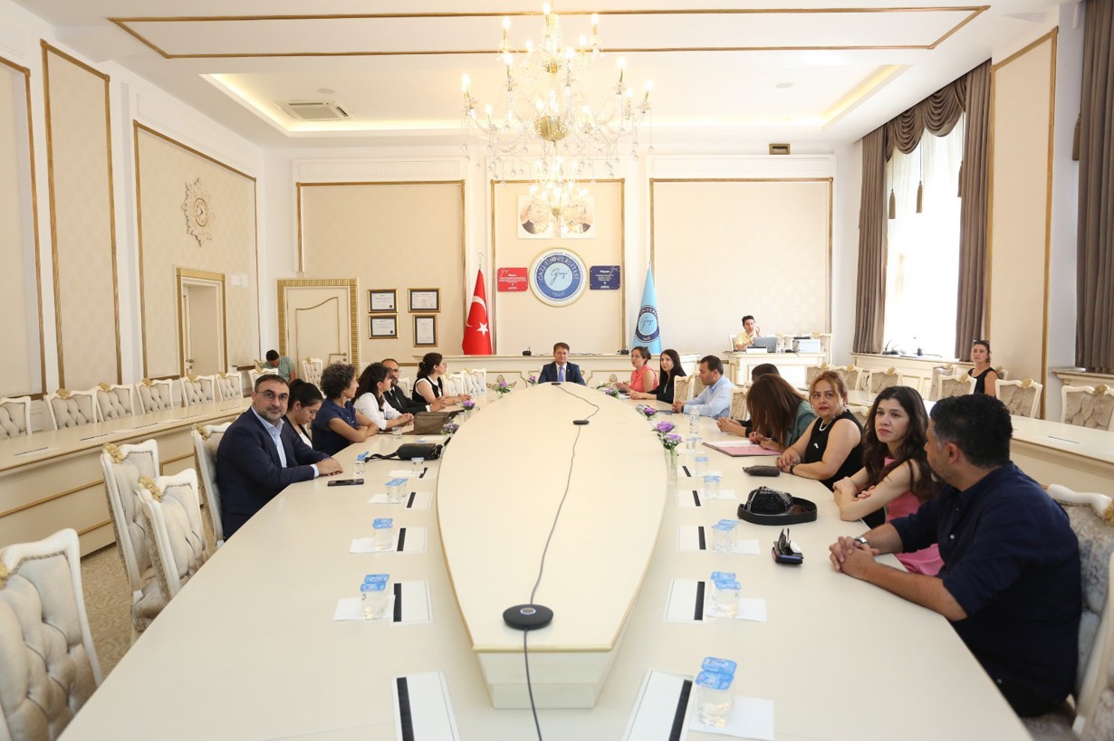 Sosyal Sorumluluk Projelerini Tamamlayan Hocalarımıza Teşekkür Belgesi Takdim Edildi-4