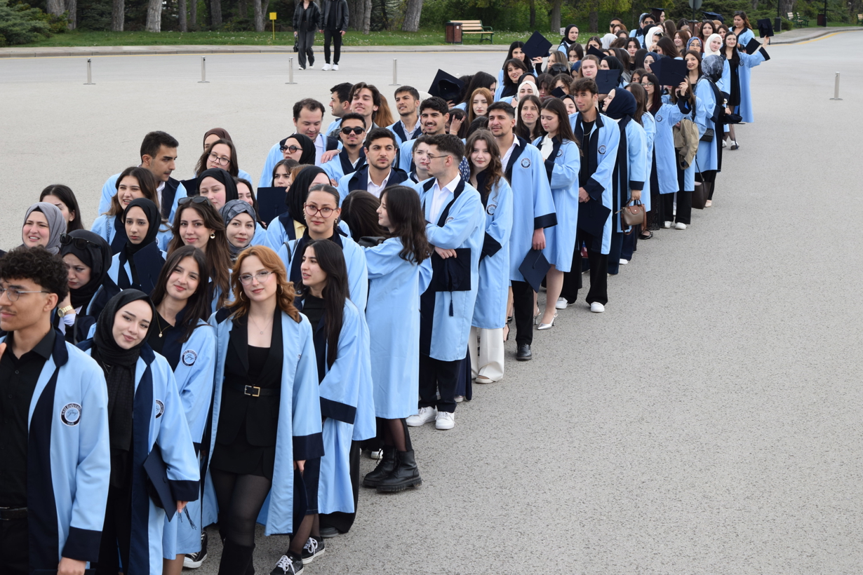 Mezuniyet Aşamasındaki Öğrencilerimiz Anıtkabir’i Ziyaret Etti 2026-4
