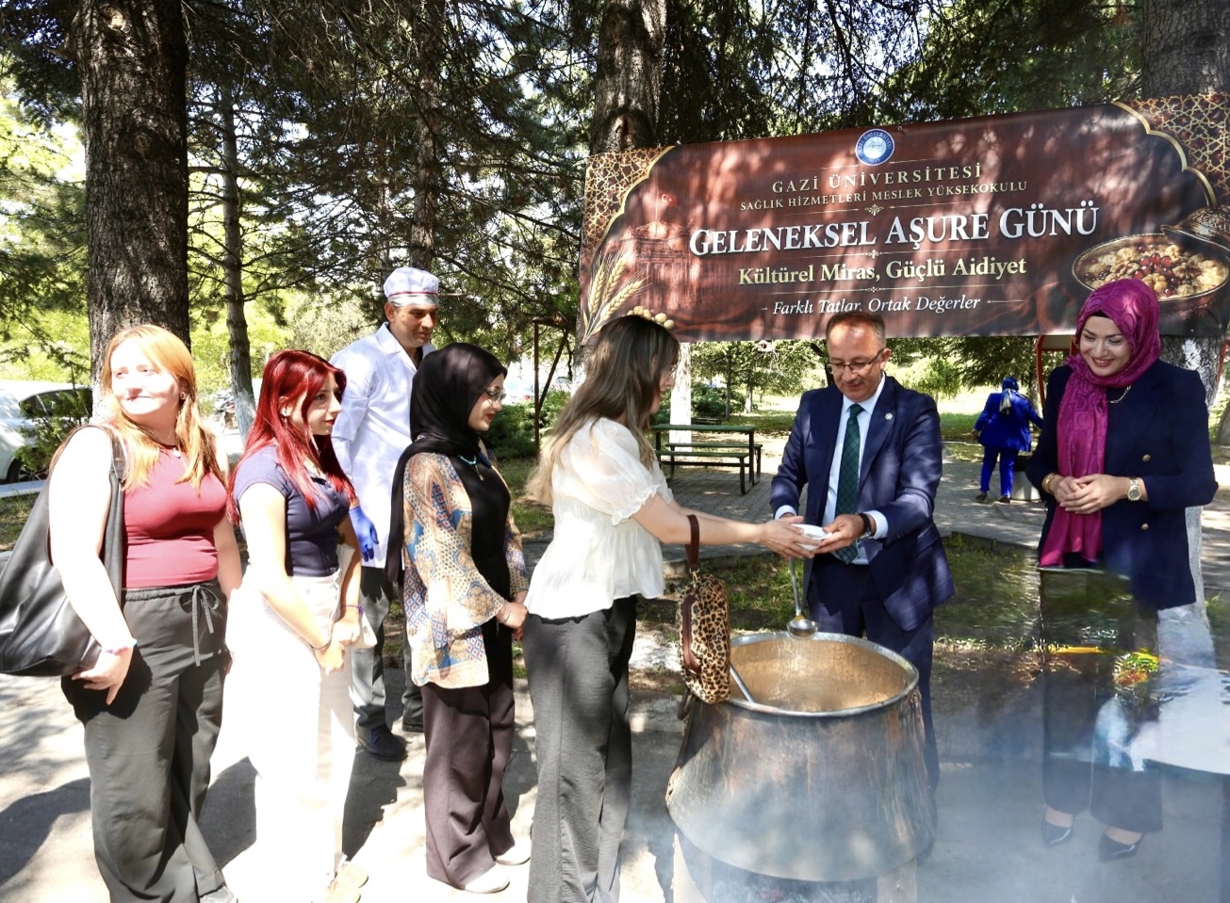 Meslek Yüksekokulumuzda Geleneksel Aşure Günü Buluşması Gerçekleştirildi-1