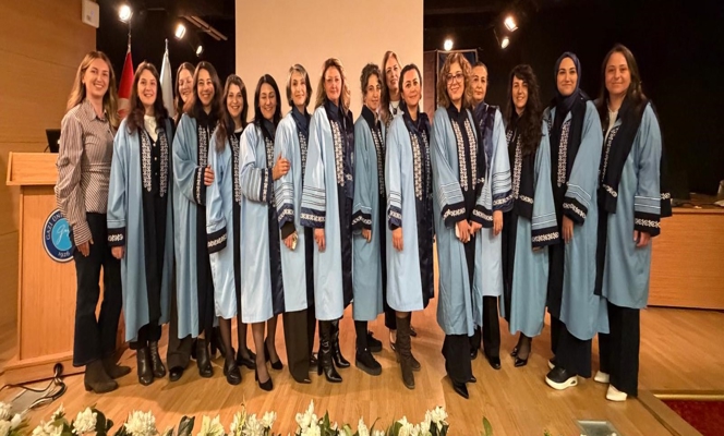 Beslenme ve Diyetetik Bölümü Öğretim Üyelerimiz Akademik Cübbelerini Giydi