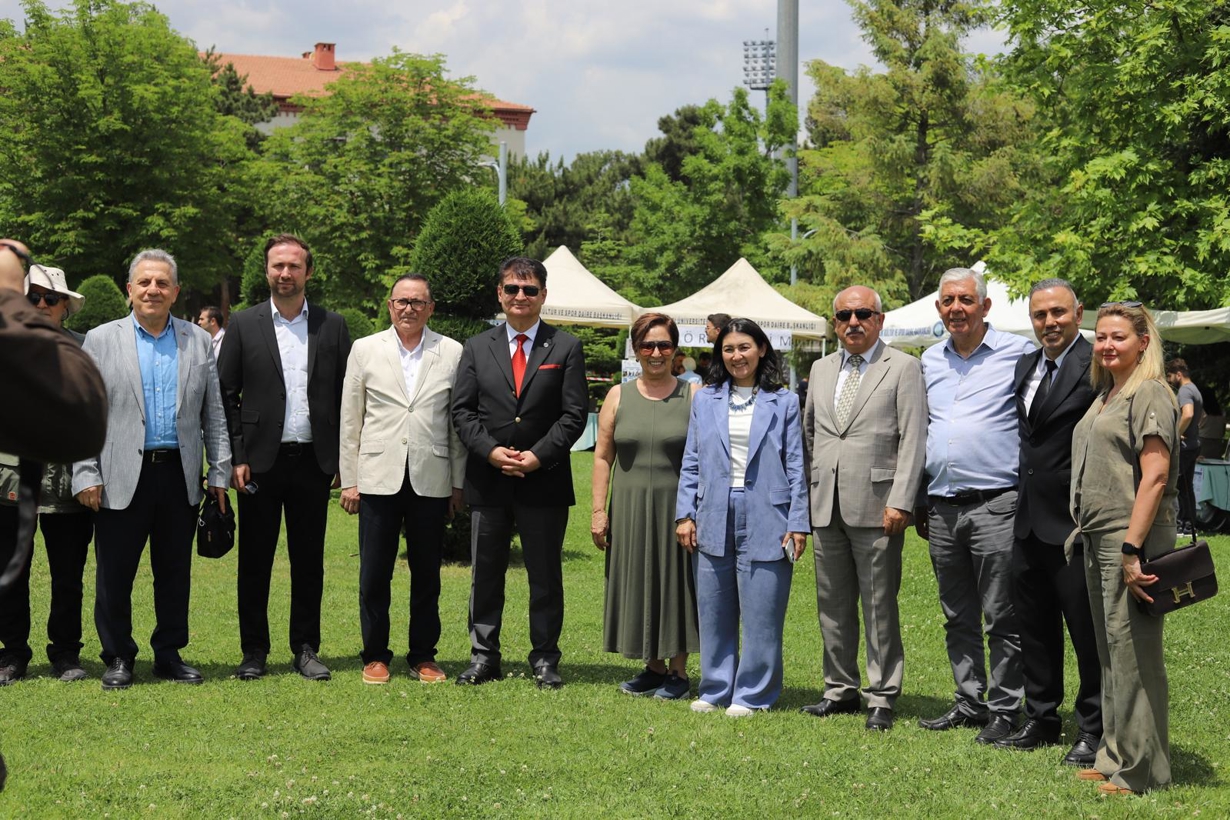 Dijitalden Geleneksele: Ekrandan Sahaya Uyanış-4