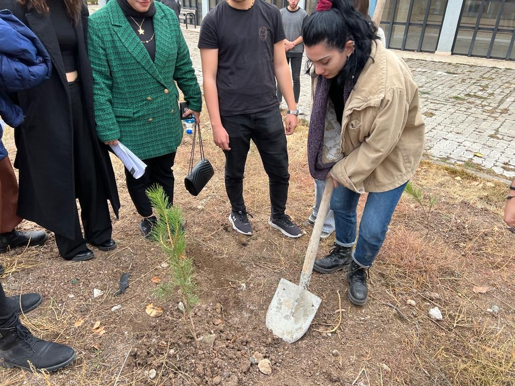 "Yerleşkemizi Hep Birlikte Ağaçlandırıyoruz" Etkinliği-1