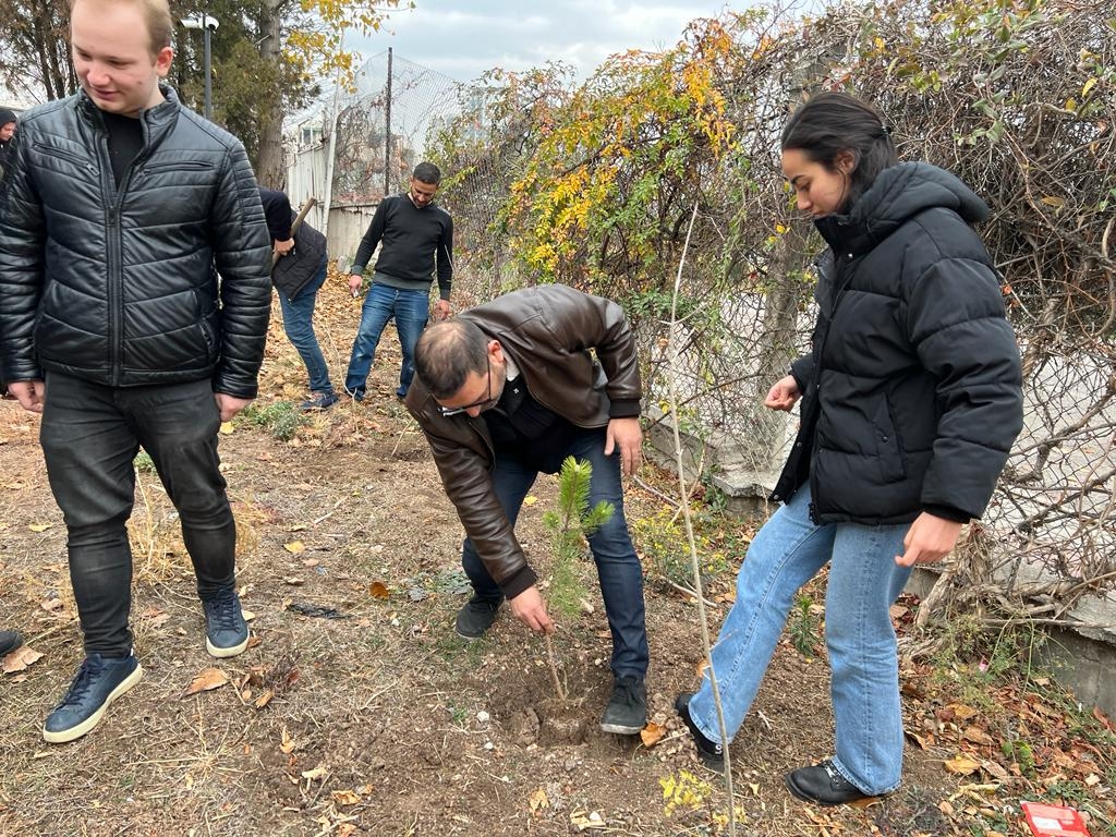 "Yerleşkemizi Hep Birlikte Ağaçlandırıyoruz" Etkinliği-1