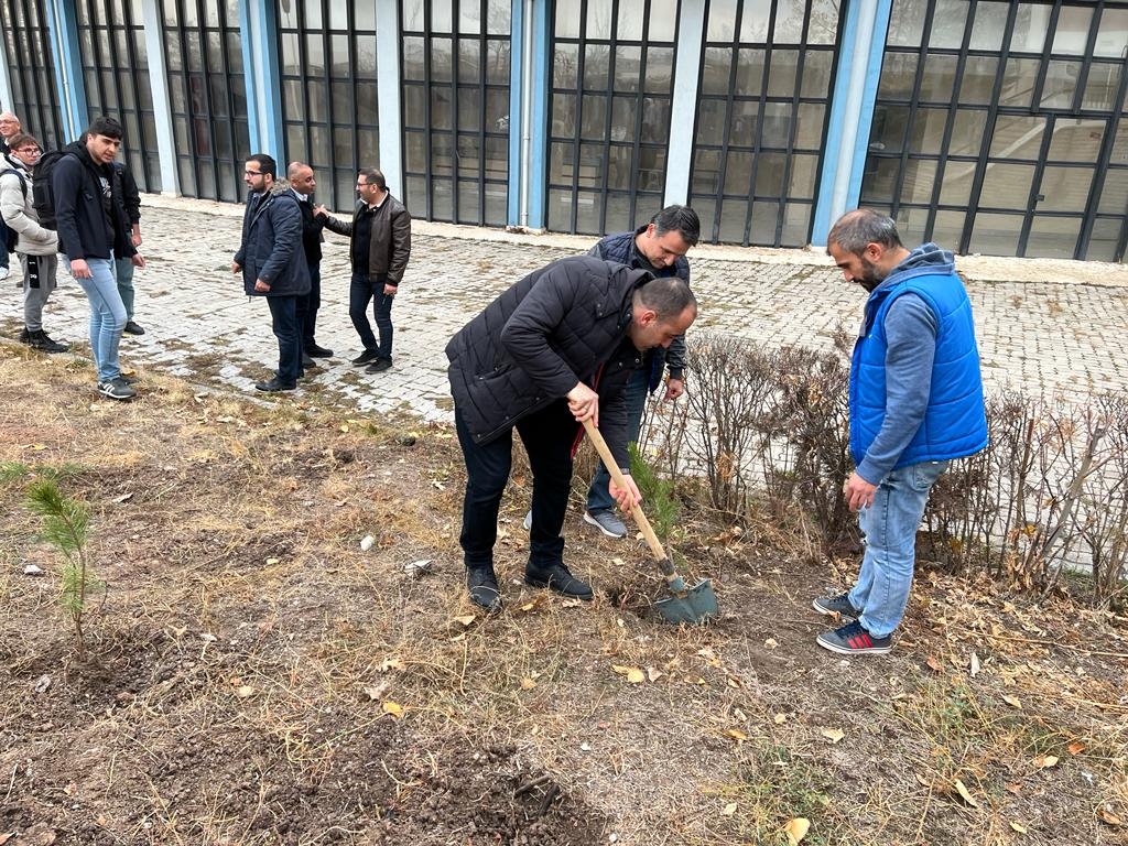 "Yerleşkemizi Hep Birlikte Ağaçlandırıyoruz" Etkinliği-1