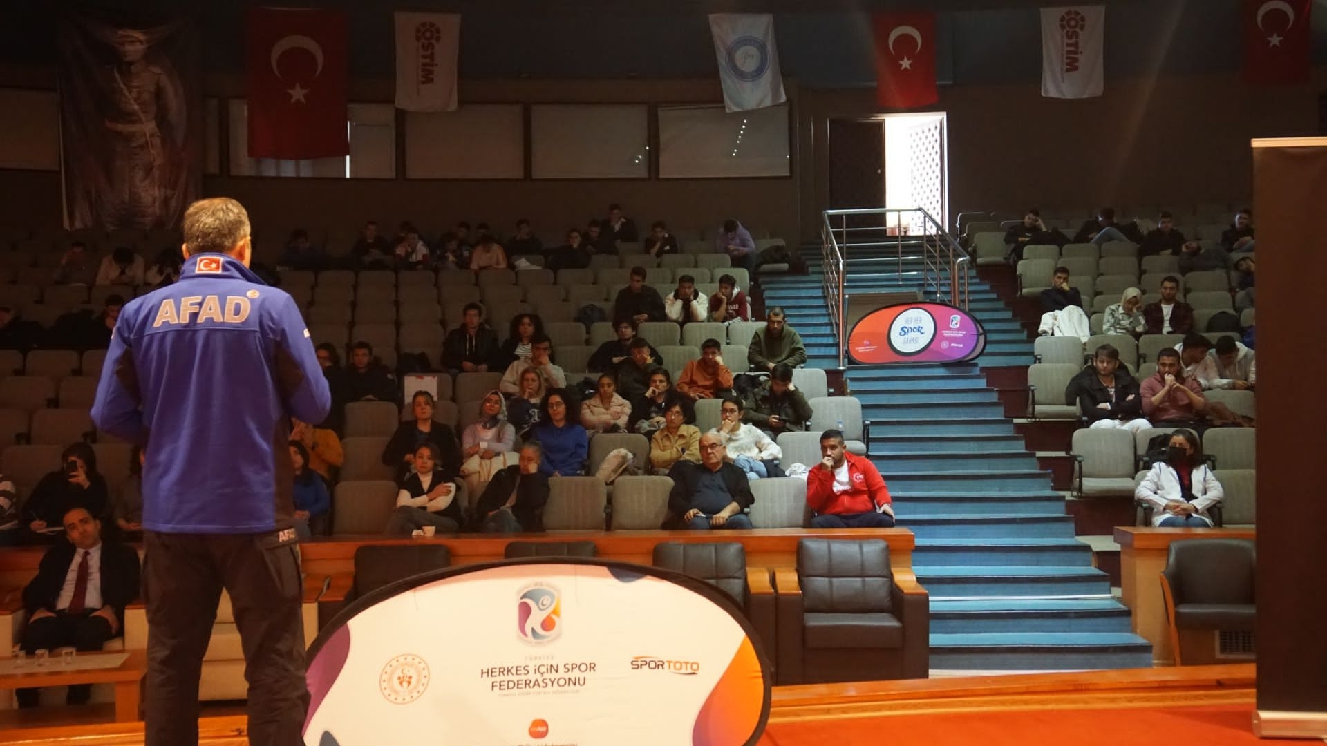 Afet Farkındalığının Oluşturulması Konferansı-1