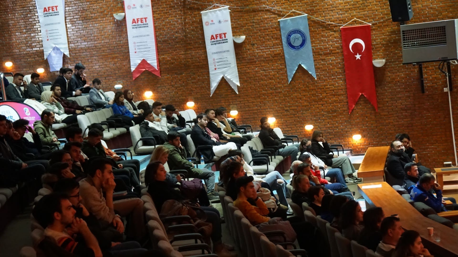 Afet Farkındalığının Oluşturulması Konferansı-1