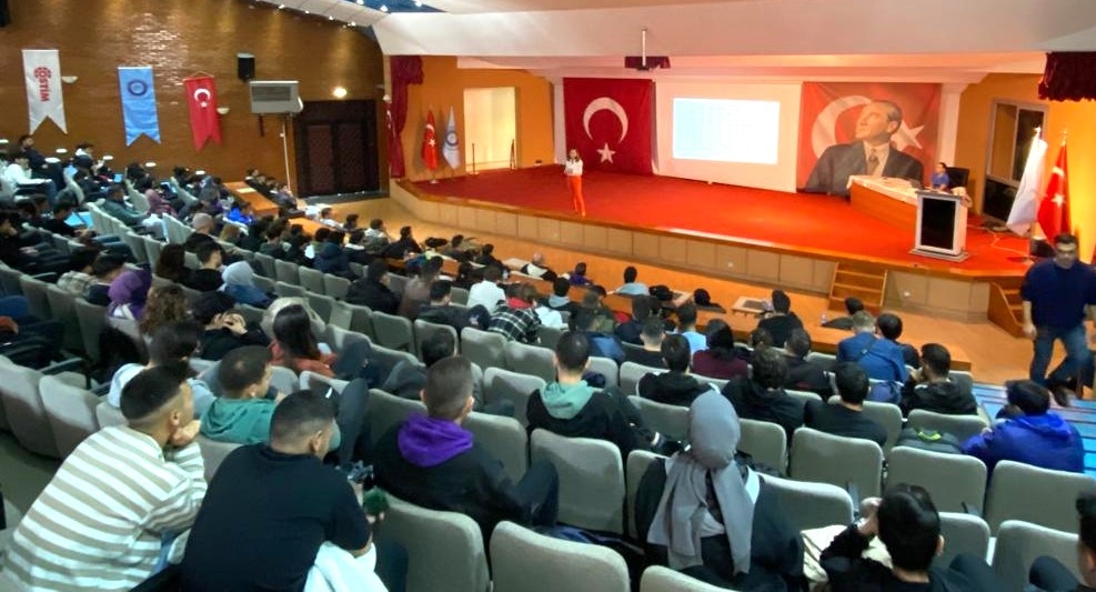 “Girişimcilikte Finansmana Ulaşma Yolları” Semineri Gerçekleştirildi-1