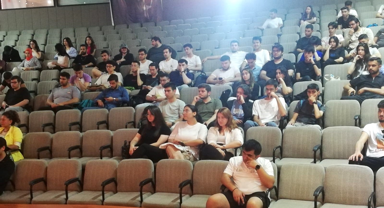 Girişimcilik ve Staj Hareketlilikleri Hakkında Bilgilendirme (EY ve YİTAK Programları) Semineri-1