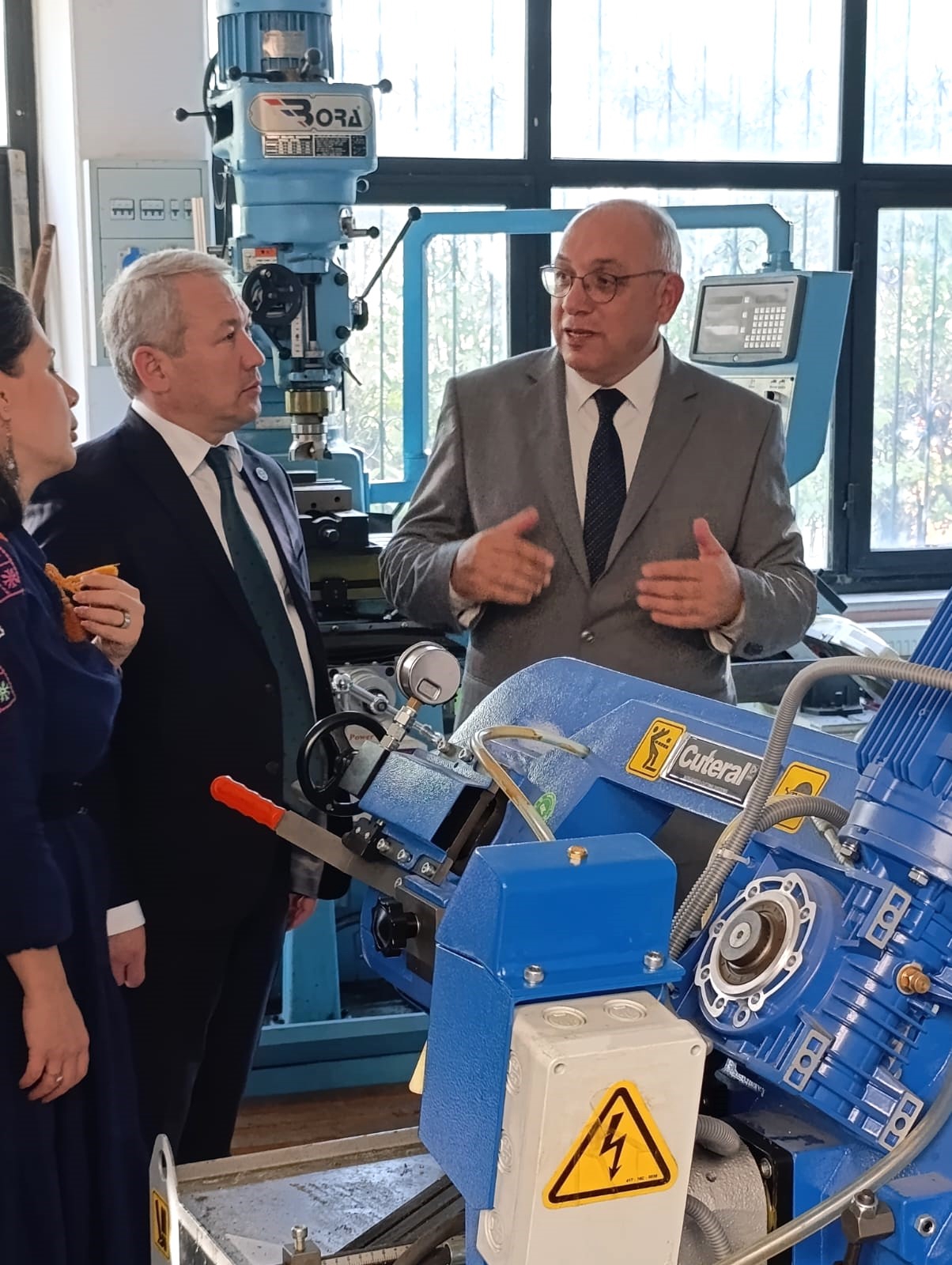 Özbekistan Teknik Metaller Kurumu Heyetinden Yüksekokulumuza Ziyaret-1
