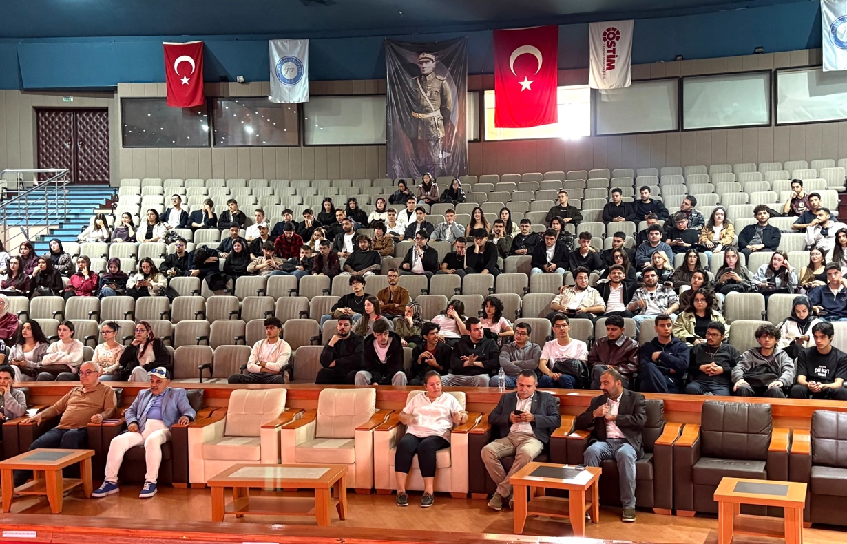 Yüksekokulumuzda “Oryantasyon ve Öğrencilerle Tanışma Toplantısı” Gerçekleştirildi-1
