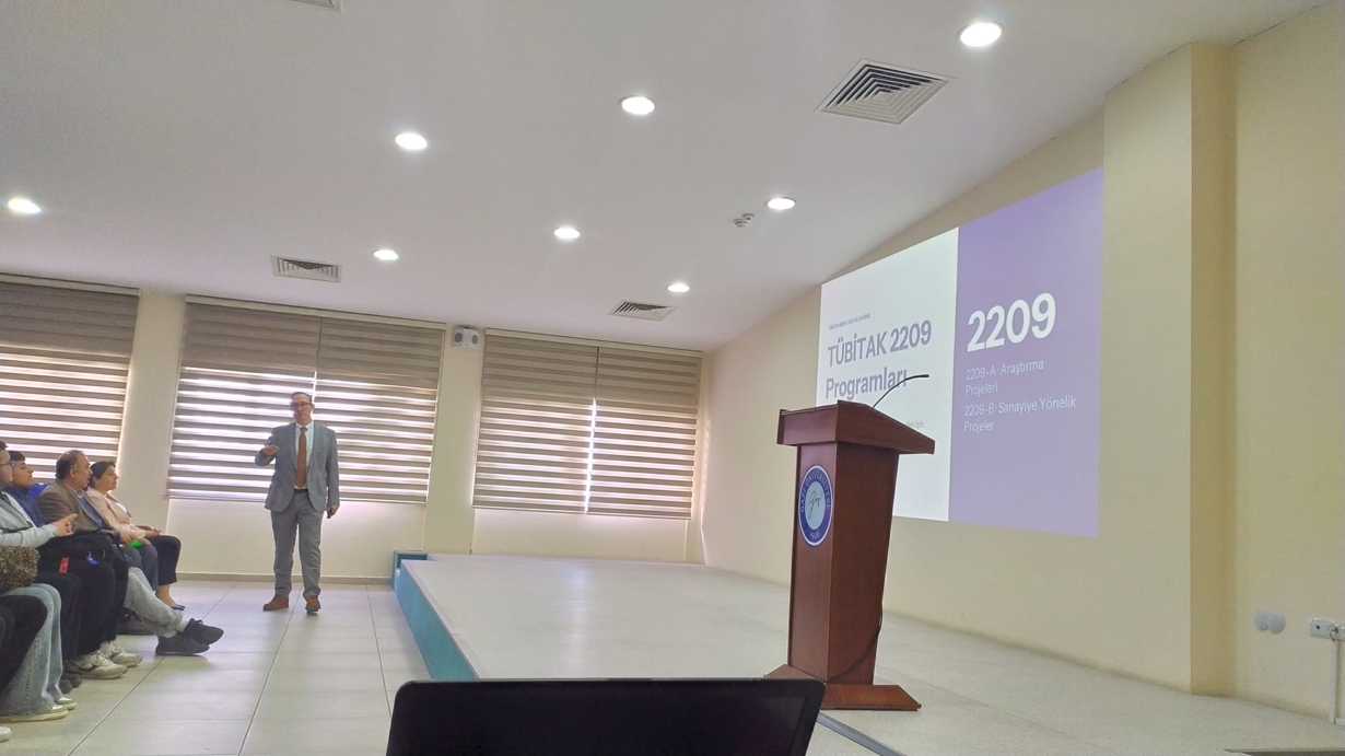 2026-27 Akademik Yılı Tübitak 2209 A-B Bilgilendirme Toplantısı Yapıldı-1