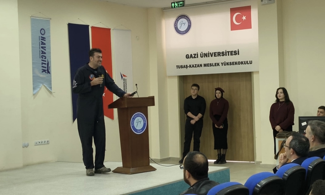 Yüksekokulumuzda Test Pilotu Murat ÖZPALA ile TUSAŞ ve HÜRKUŞ Üzerine Söyleşi Yapıldı