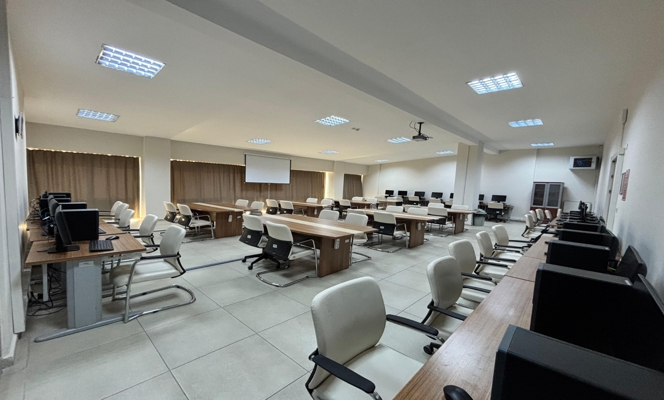 Meslek Yüksekokulumuza Bilgisayar Laboratuvarı Kazandırıldı