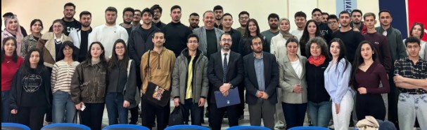Yüksekokulumuzda Mezun-Öğrenci Kariyer Buluşması İsimli Etkinliğimiz Yapıldı-1