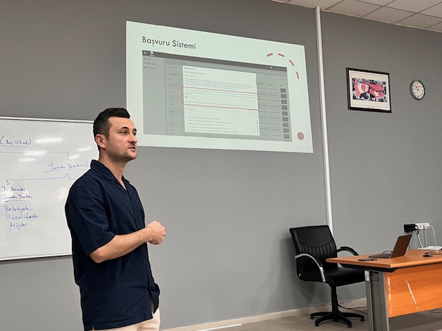 ERASMUS+ ve TÜBİTAK 2209-A Bilgilendirme Toplantısı Gerçekleştirildi-4