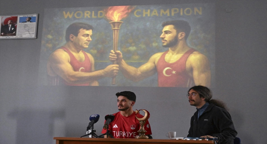 “Sahadan Öğren Söyleşileri”nin Konuğu: Dünya Şampiyonu Muhammed Furkan Özbek