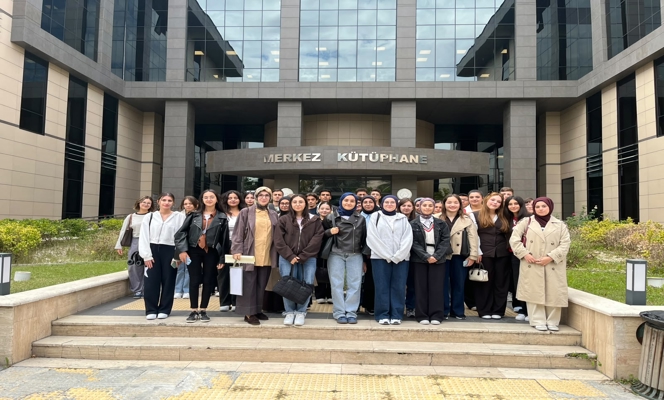 Sınıf Eğitimi Anabilim Dalı Birinci Sınıf Öğrencilerine Yönelik Merkez Kütüphanesi Oryantasyon Programı Gerçekleştirildi