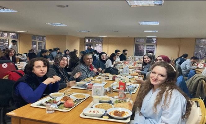 Sınıf Eğitimi Anabilim Dalı ve  Gazi Üniversitesi Sınıf Eğitimi Topluluğu İş Birliğiyle İftar Programı Düzenlendi