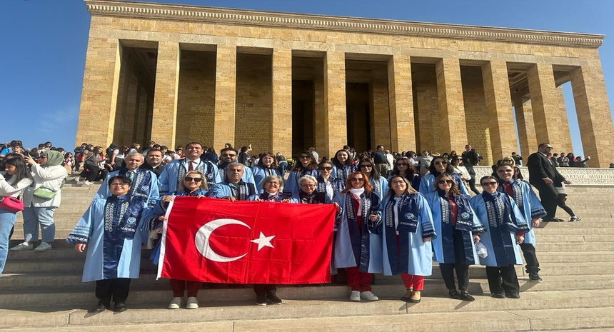 Fen Bilgisi Eğitimi Ana Bilim Dalı olarak Türkiye Cumhuriyeti'nin 100. Yılı münasebetiyle Anıtkabir'deydik.