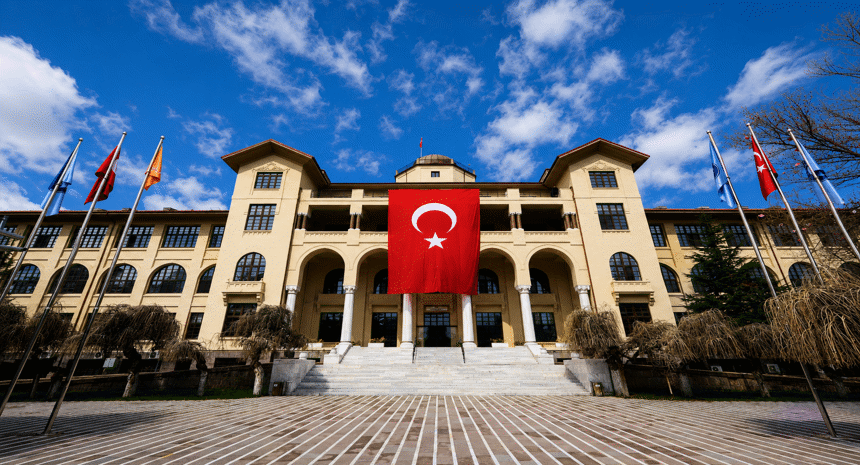 rektörlük önü 